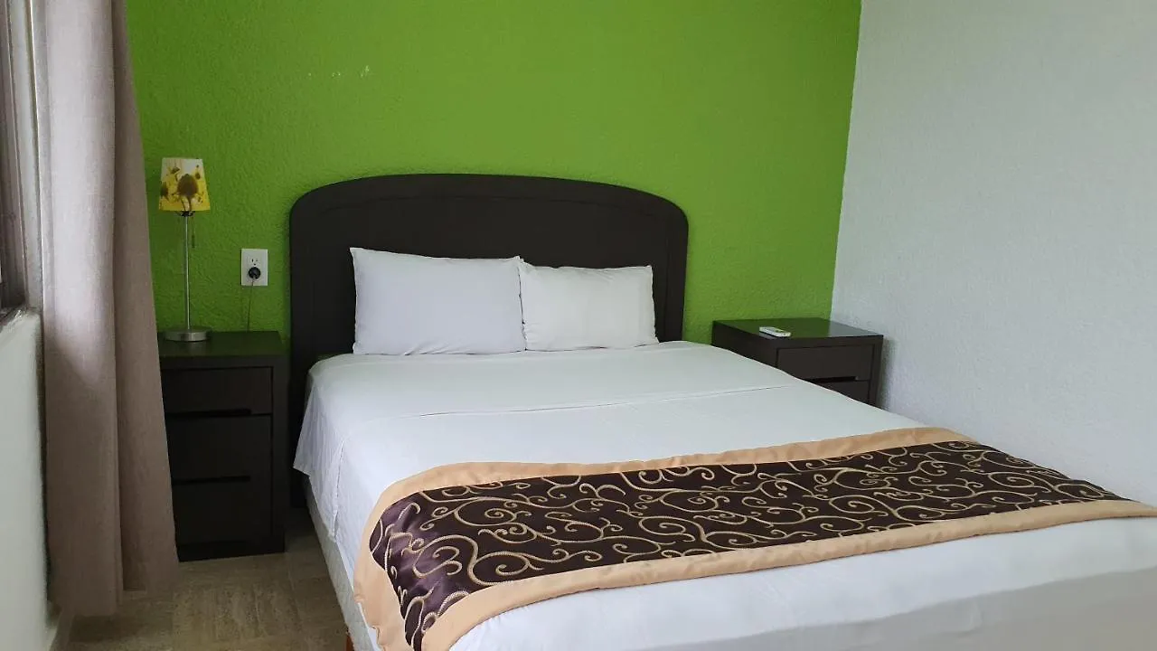 Nirvana Hotel - Cancun Hotel Zone 0*,  מקסיקו