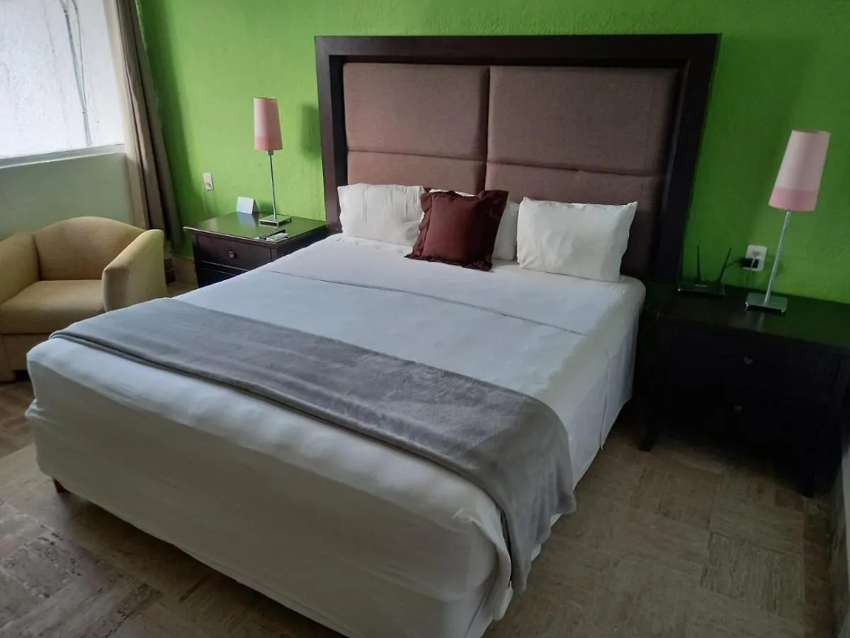 Nirvana Hotel - Cancun Hotel Zone