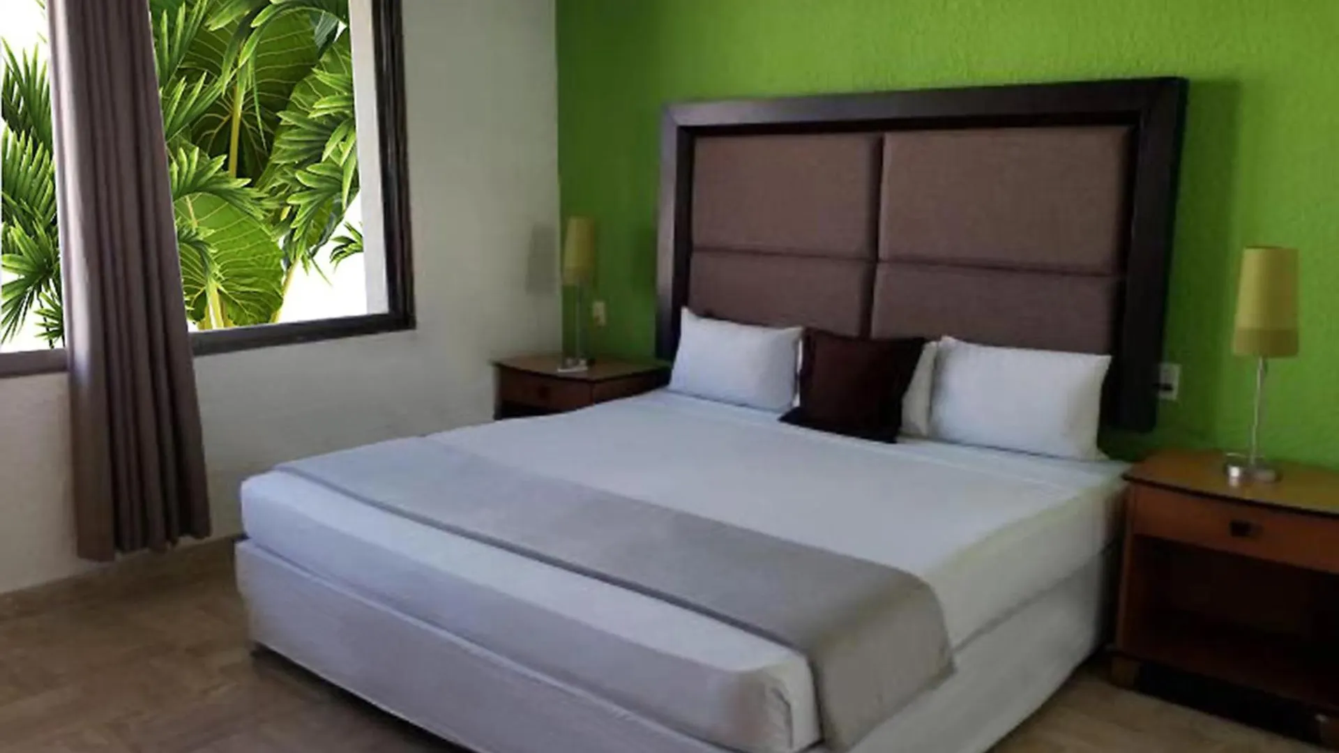 Nirvana Hotel - Cancun Hotel Zone Mexico